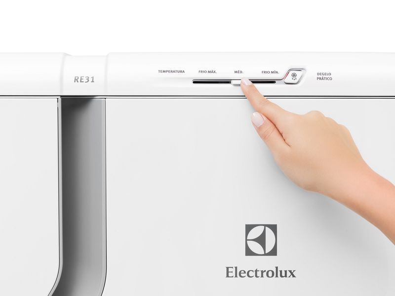 Refrigerador-Electrolux-Cycle-Defrost-240-Litros-Branco-RE31--220-Volts