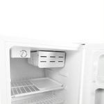 FrigobarBritania67LitrosPortaReversivelBrancoBFG85B–220Volts