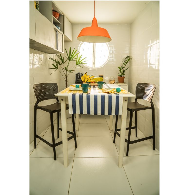 Conjuntode4CadeirasPlasticasTramontinaSafiraAltaResidenciaemPolipropilenoeFibradeVidroMarron