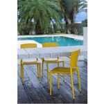 Conjuntode4CadeirasPlasticasTramontinaSafiraemPolipropilenoeFibradeVidroAmarela