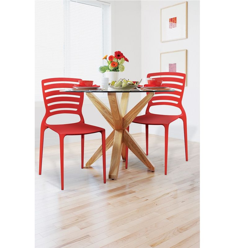 Conjuntode4CadeirasPlasticasTramontinaSofiacomEncostoHorizontalemPolipropilenoeFibradeVidroVermelho