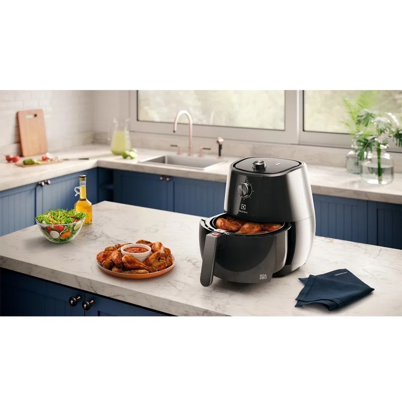 Fritadeira-Eletrica-Air-Fry-Electrolux-32-Litros-Preta-EAF10---220-Volts